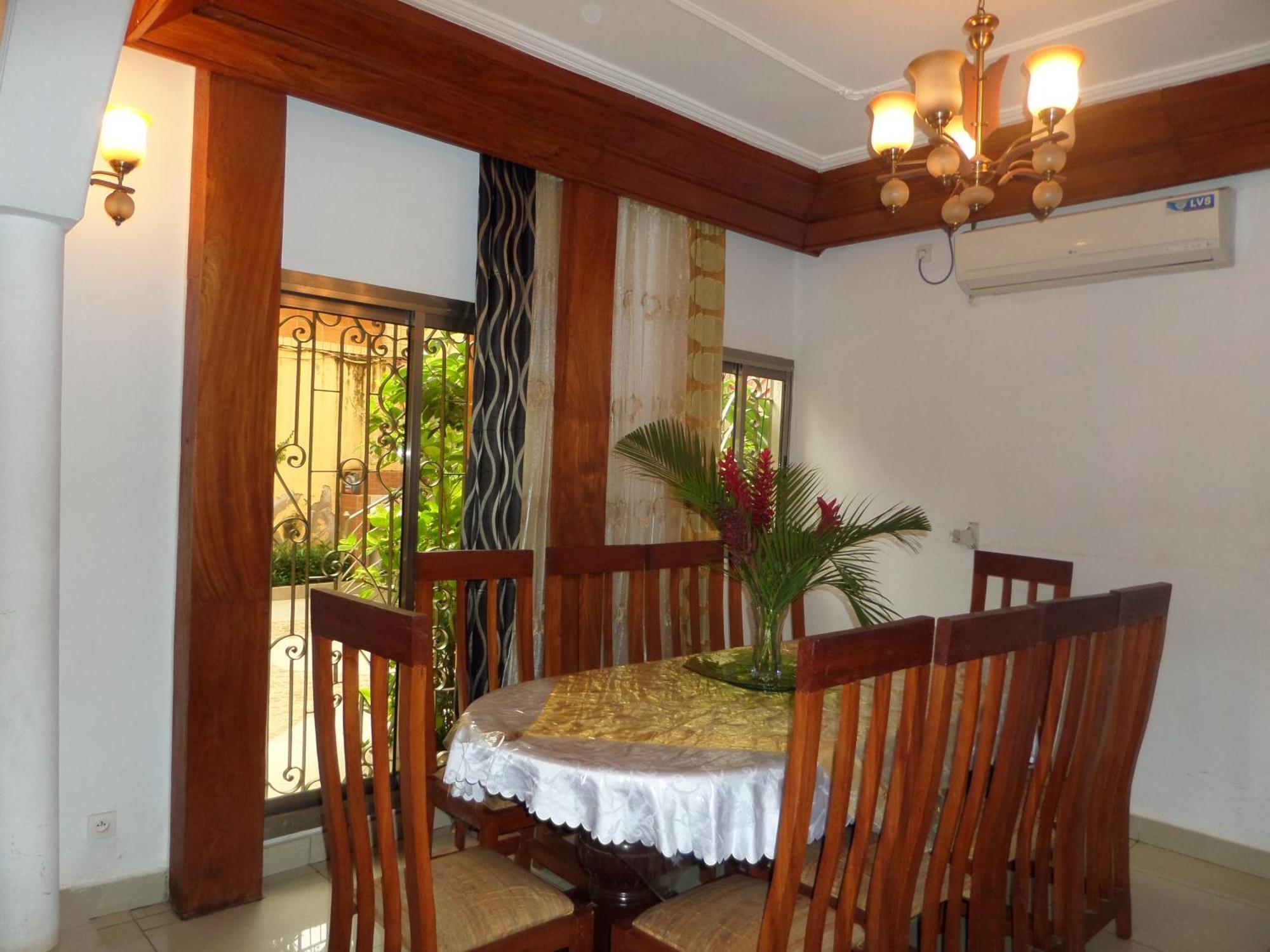 Toundalia Residence Yaoundé Buitenkant foto
