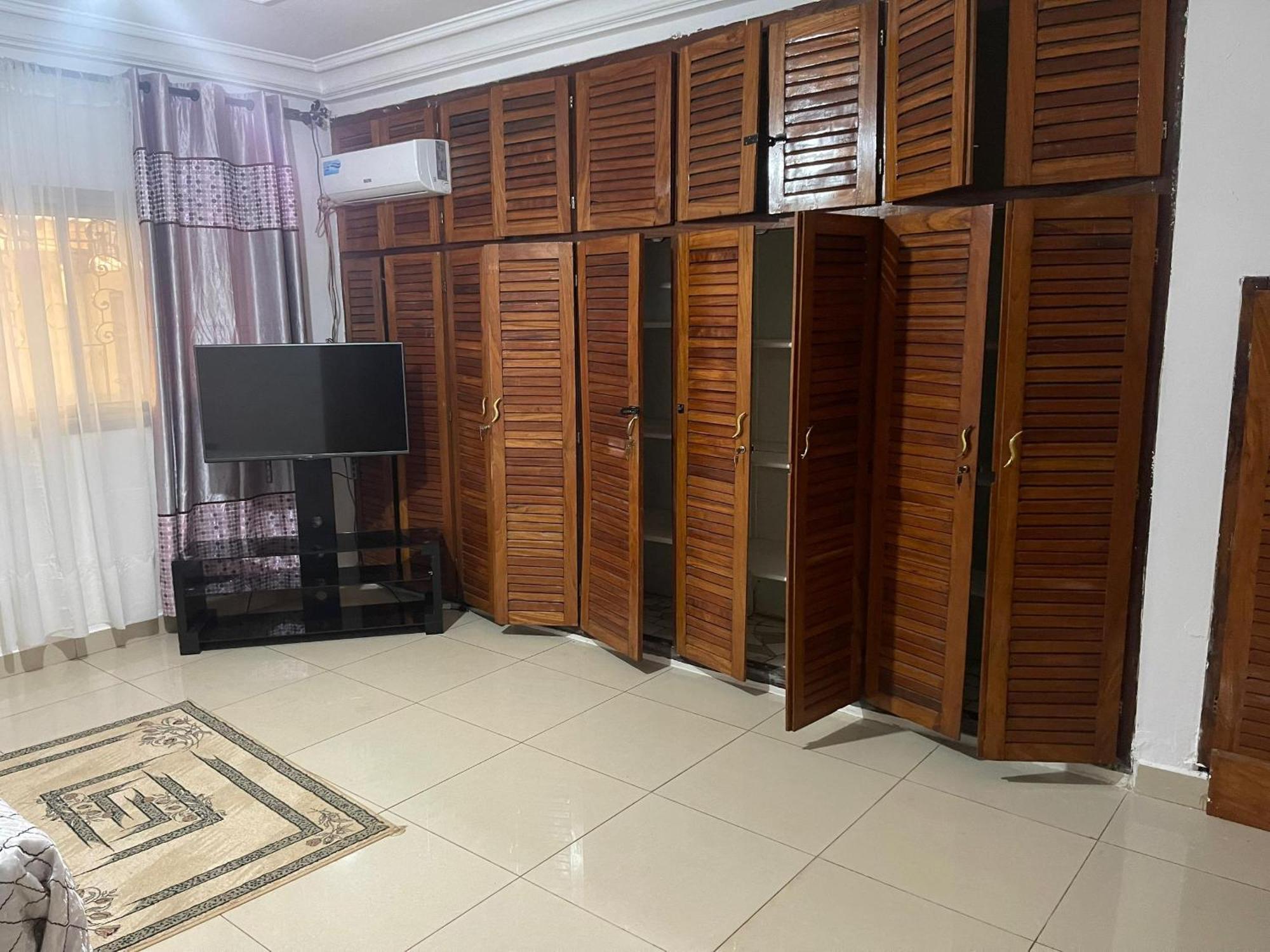 Toundalia Residence Yaoundé Buitenkant foto