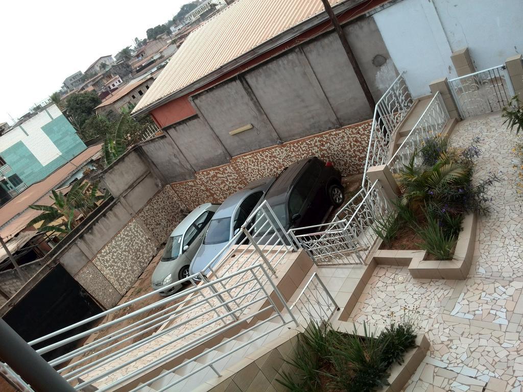 Toundalia Residence Yaoundé Buitenkant foto