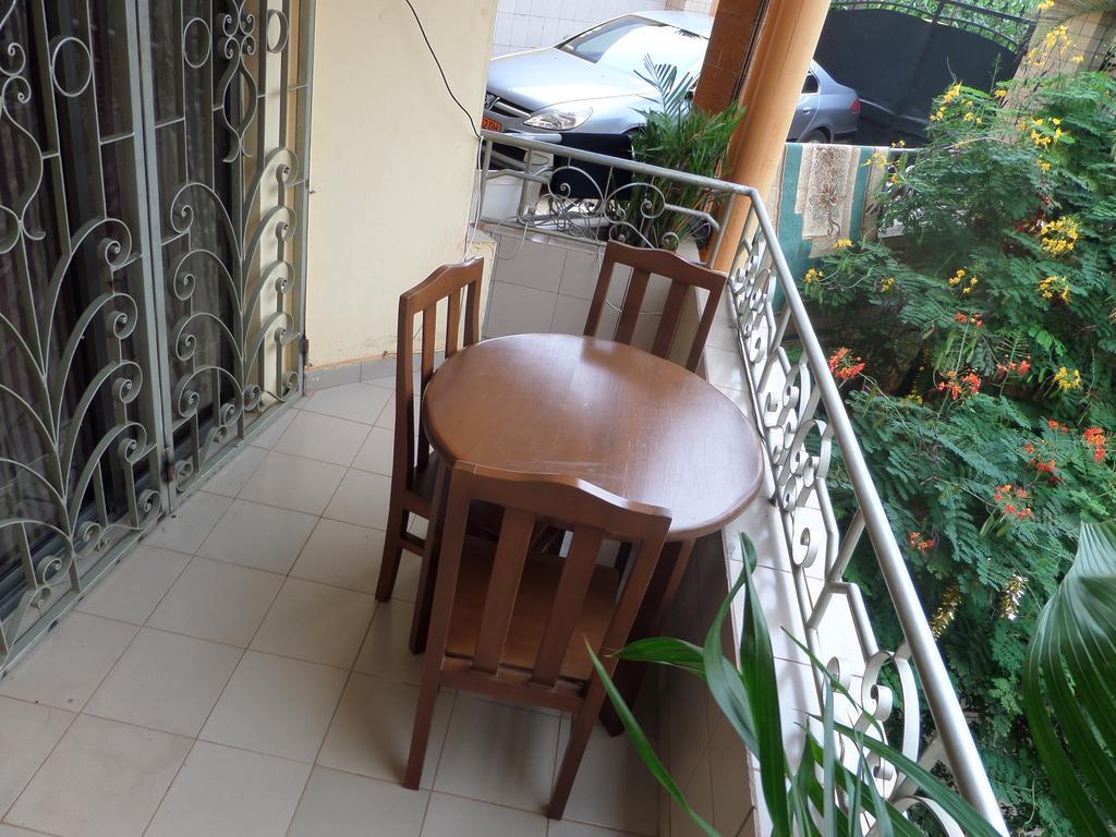Toundalia Residence Yaoundé Buitenkant foto