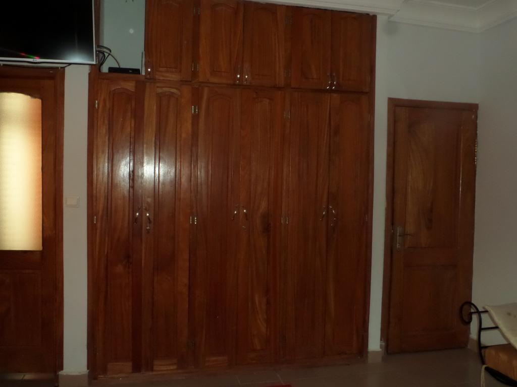 Toundalia Residence Yaoundé Buitenkant foto