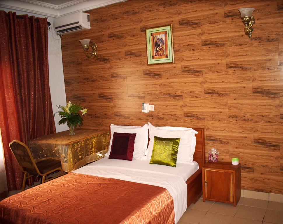 Toundalia Residence Yaoundé Kamer foto