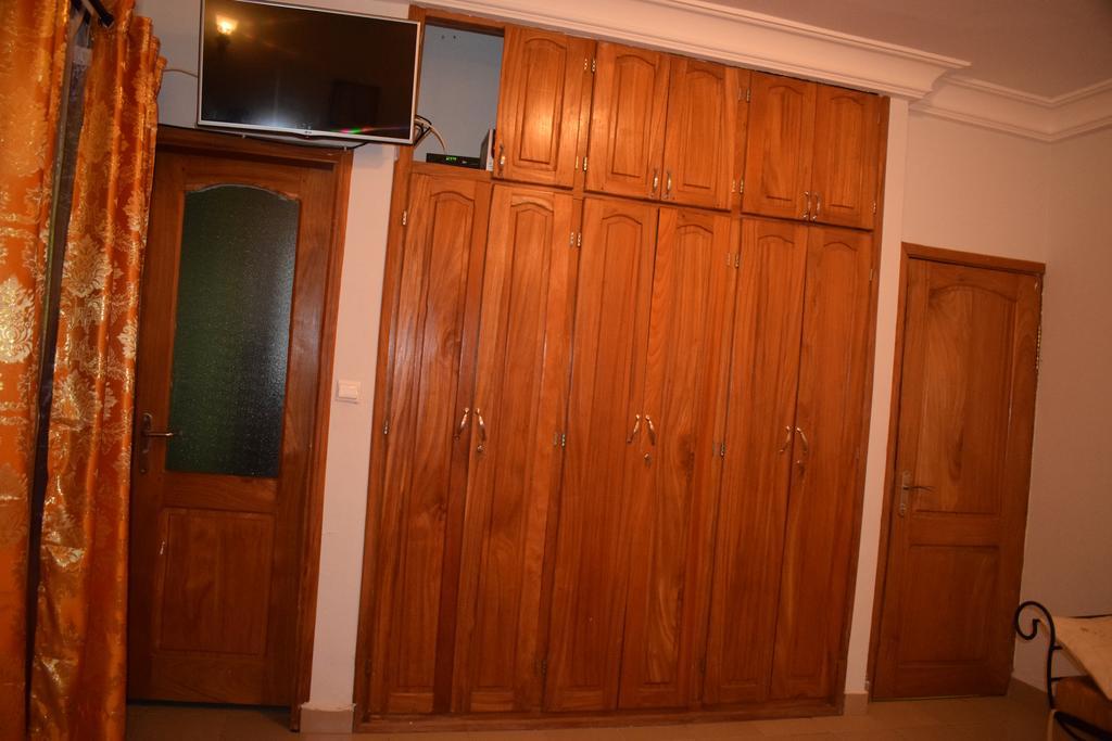Toundalia Residence Yaoundé Kamer foto