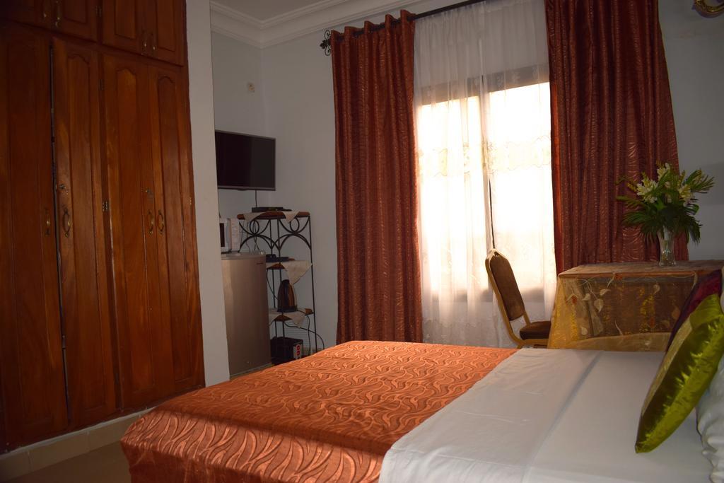 Toundalia Residence Yaoundé Kamer foto
