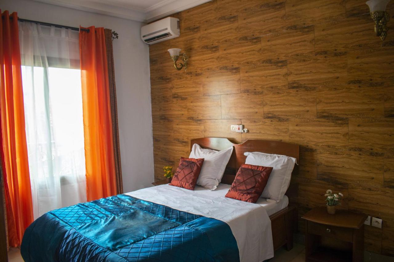 Toundalia Residence Yaoundé Buitenkant foto
